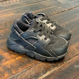 Nike Huarache slide on toddler sneakers